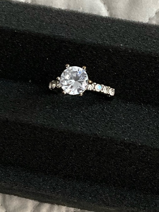 Jewelry - Sterling Silver Cubic Zirconia Solitaire Ring Size 9